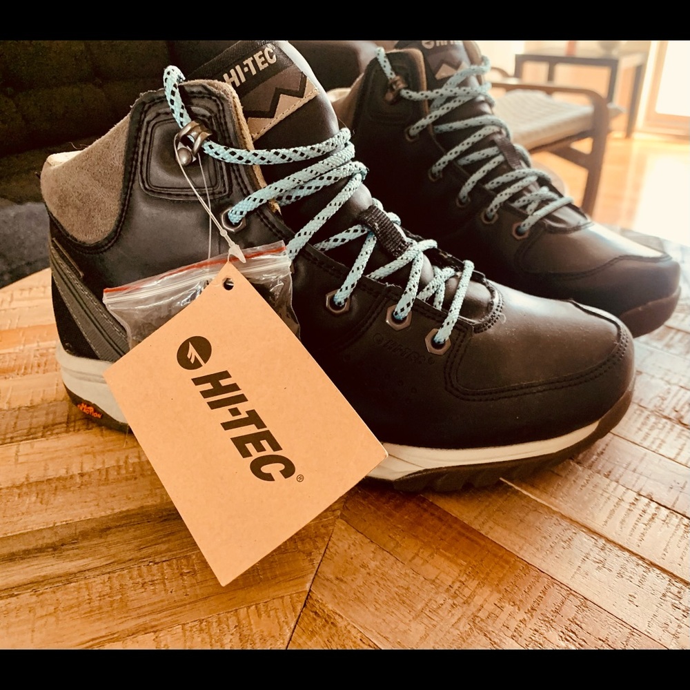 Boots hicking brand new